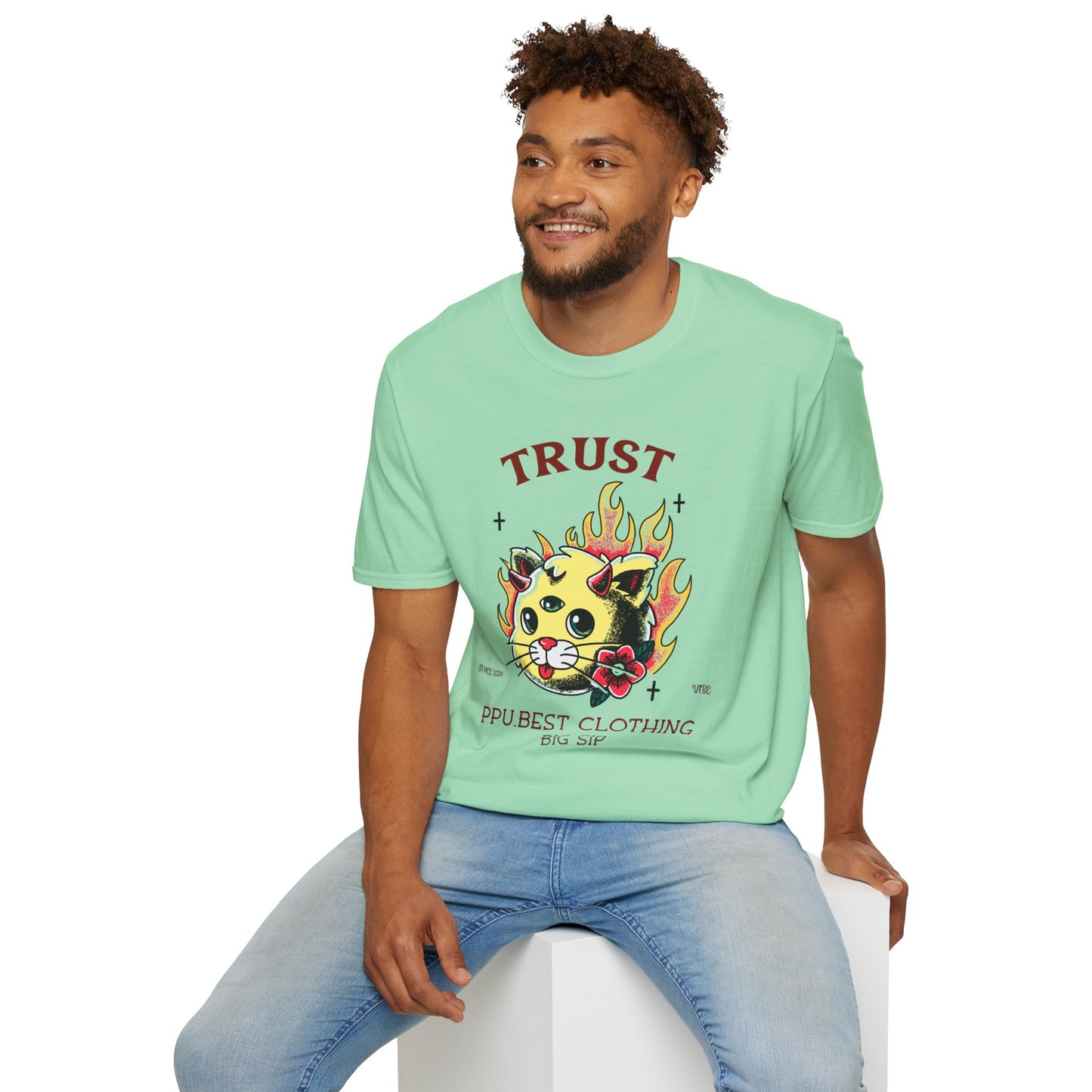 Retro T Shirt, Retro Design Shirt, Retro Art Tee Shirt, T-shirt with Retro Style