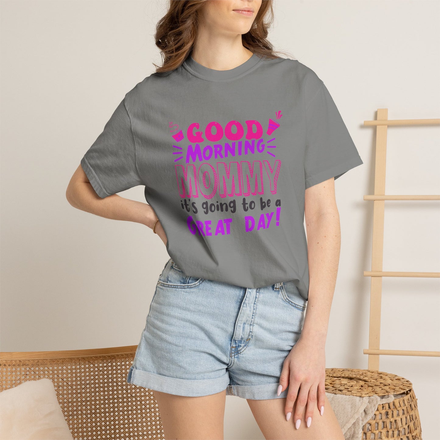 Mom T-shirt Mother's Day Mama Tee Unisex Comfort Colors Garment-Dyed Cotton h41
